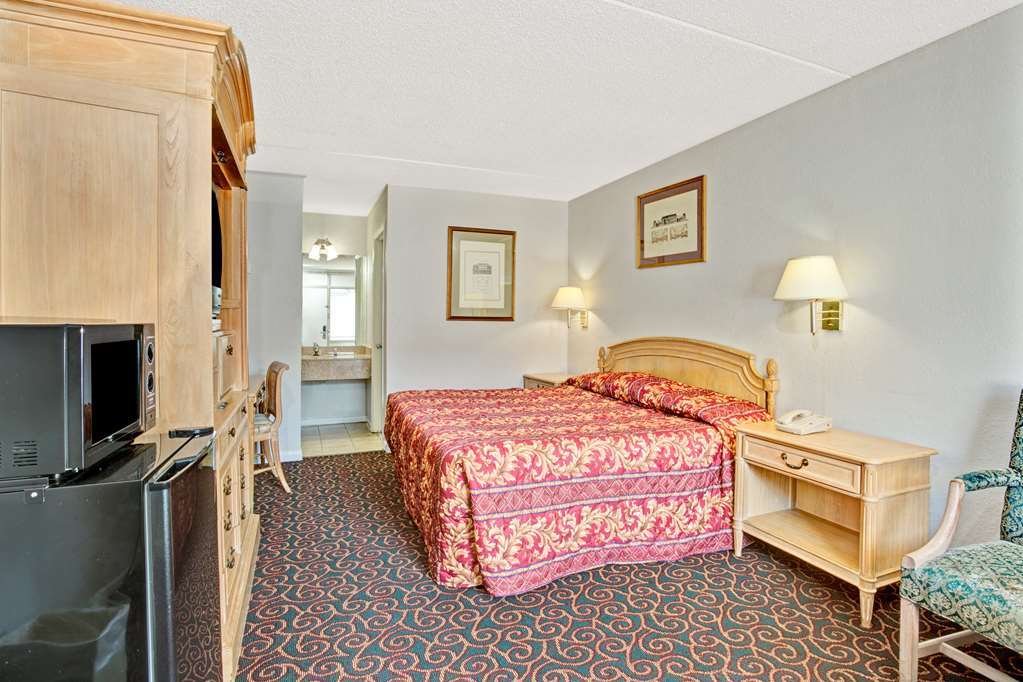 Red Roof Inn Fredericksburg North Rom bilde