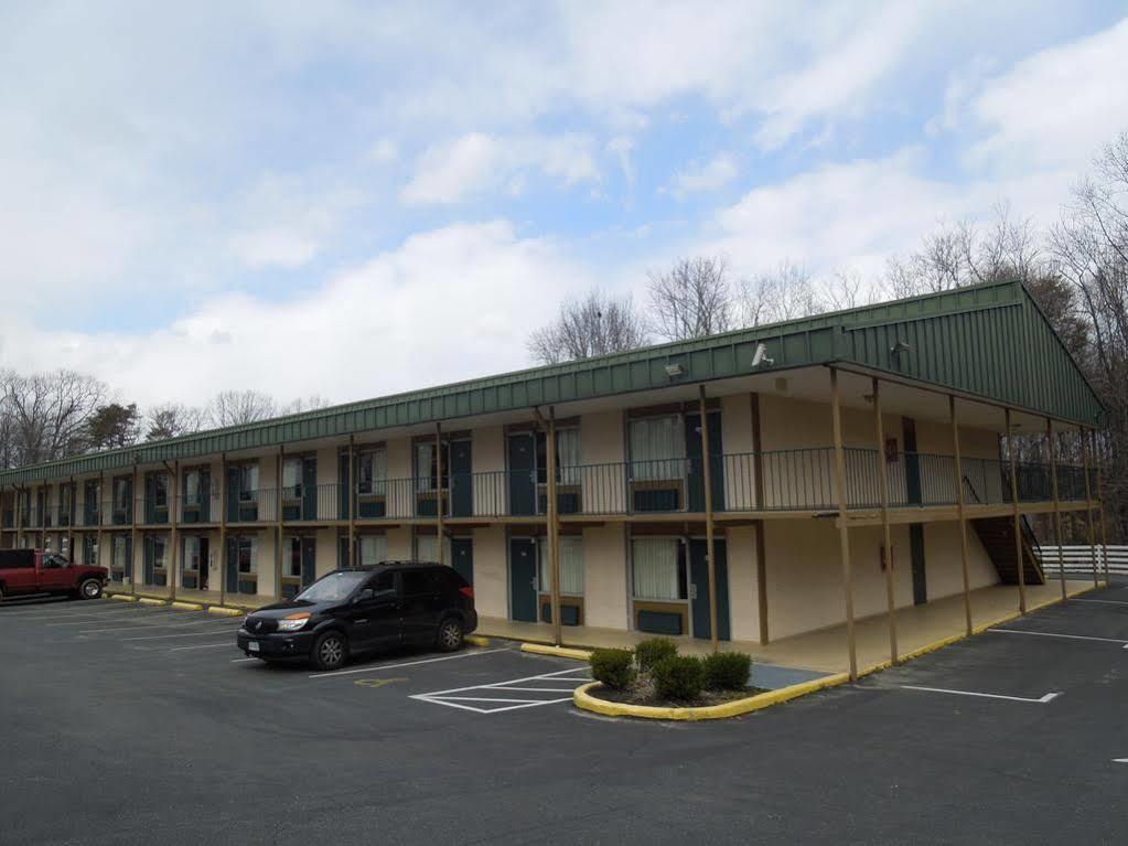Red Roof Inn Fredericksburg North Eksteriør bilde
